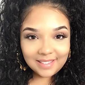 Meet your Posher, Lizbeth